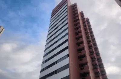 Excelente apartamento com 04 quartos com vista definitiva para o mar