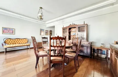 Viva com conforto e sofisticação no coração de londrina, neste amplo apartamento que oferece a combinação perfeita entre espaço generoso e localização privilegiada.