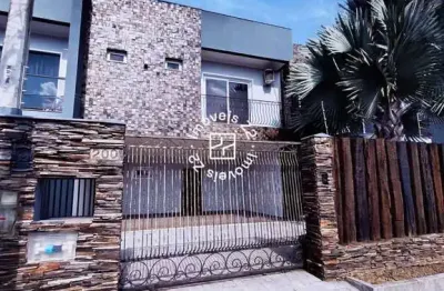 Casa com 3 quartos à venda no boa vista, joinville  por r$ 1.895.000
