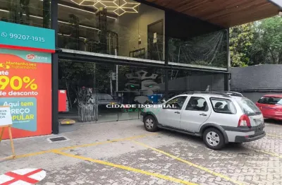 Carangola alugo ótima loja em local de amplo movimento com 93 m2 r$ 4.000,00 + txs