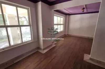 Preço reduzido ! centro vendo sala comercial reformada ampla com banheiro r$ 270.000,00