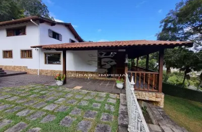 Preço reduzido !!espetacular casa com 4 quartos(1 suite) sala ampla piscina, jardim