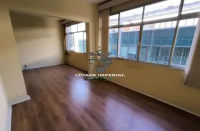 Oportunidade reducao de preço vendo apto de 2 qtos reformado andar alto só r$530.000,00
