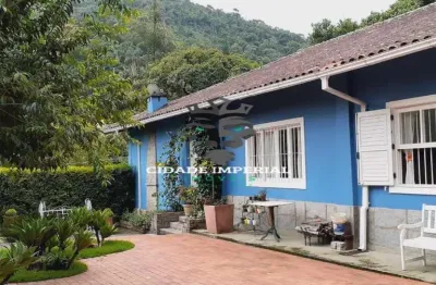 Preço reduzido pra vender ràpido !!! r$ 890.000,00 centro vendo casa linear com 3 quartos suíte jardim