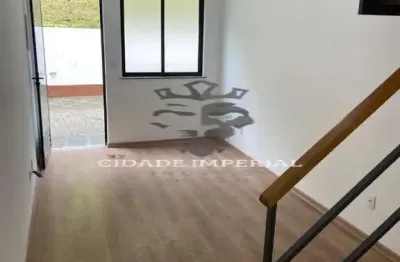 Oportunidade no samambaia vendo casa duplex tipo apto com 2 qtos  só r$ 350.000,00