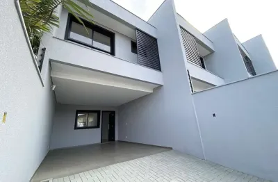Casa com 3 quartos à venda na Rua Matilde Amim, 38, Boa Vista, Joinville