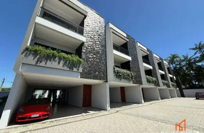 Casa com 3 quartos à venda na Rua dos Bandeirantes, 42, Glória, Joinville