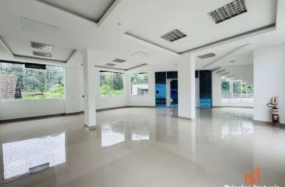 Sala comercial para alugar na Rua Rui Barbosa, 1547, Costa e Silva, Joinville