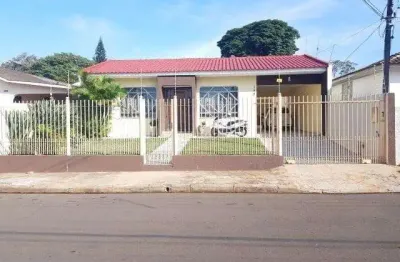 Casa com 3 quartos à venda na rua presidente humberto de alencar castelo branco, 144, zona 05, maringá, 220 m2 por r$ 650.000