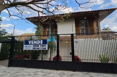 Casa com 4 quartos à venda na Rua Pioneiro Benjamin Fernandes Dias, 179, Jardim Iguaçu, Maringá
