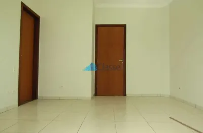 Casa à venda na rua professora maria cleusa milléo romano, 747, jardim santa rosa, maringá por r$ 625.000