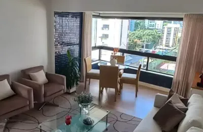 Apartamento alto padrão de 4/4, 2 suítes e 130m² no cidade jardim.