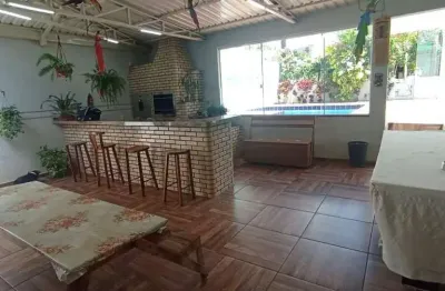 Oportunidade única! Casa térrea ampla com 660m² de terreno!