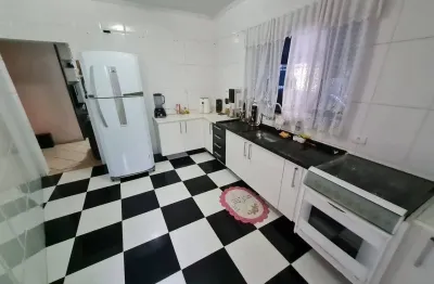 Casa com 2 quartos à venda na Rua Lourenço de Almada, Vila Alto de Santo André, Santo André