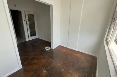 Conjugado à venda em botafogo rj / 22m², frente de rua, 7º andar