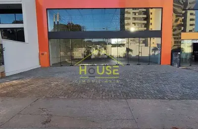 Salão comercial em lugar priveligiado com grande movimenção com 2 banheiros frente ampla, loteament