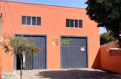 Barracão para aluguel – 160 m² com 6 vagas e ótima localização comercial em ponto estratégico.