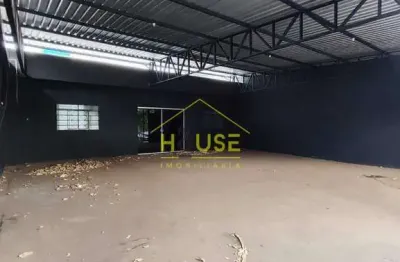 Garagem e salas para locação, amplo com várias salas em ponto estratégico e movimentado no patrimôn