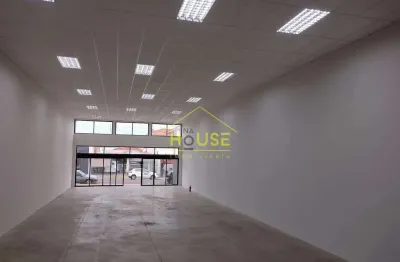 Salão para loja ,novo, com mezanino ,muito espaçoso,disponível para  locação, patrimônio novo, votu