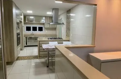 Maravilhosa cobertura vista mar duplex 4 suítes 3 vagas 2 quadra da praia posto 10/5