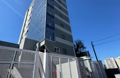 Apartamento 1 por andar com elevador privativo a 1 minuto do shopping villagio