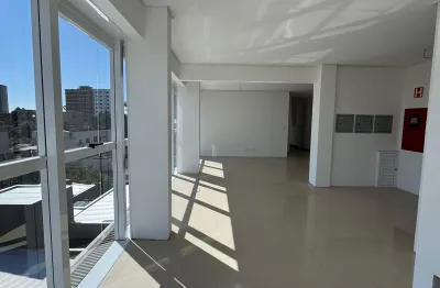 Apartamento 1 por andar com elevador privativo a 1 minuto do shopping villagio