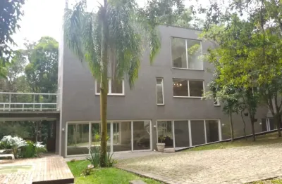 Casa de campo e com  uma vista espetacular, condomínio fechado