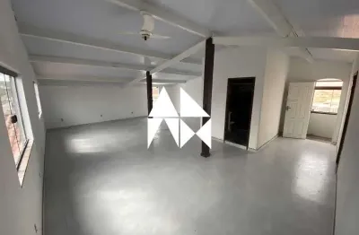 Casa com 4 quartos à venda na rua amazonas, morada do contorno, resende, 268 m2 por r$ 550.000