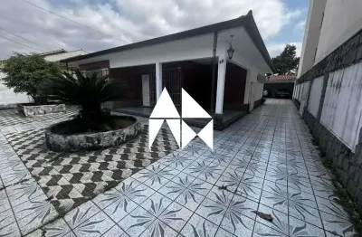 Casa com 3 quartos à venda na rua gonçalves ledo, liberdade, resende, 174 m2 por r$ 800.000