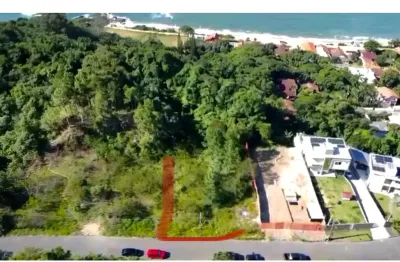 Terreno à venda na Avenida Nereu Ramos, Bacia da Vovó, Penha