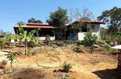 Linda chácara lagoa quente em caldas novas , pertinho do clube lagoa quente