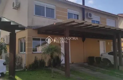 Casa em condomínio fechado com 3 quartos à venda na rua adão gregory, 200, mário quintana, porto alegre, 322 m2 por r$ 650.000