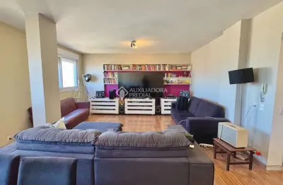 Apartamento com 3 quartos à venda na rua duque de caxias, 1304, centro histórico, porto alegre, 118 m2 por r$ 750.000