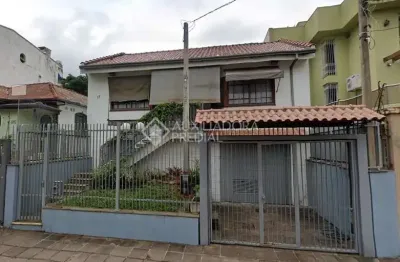 Casa com 3 quartos à venda na rua ricalde marques, 17, jardim são pedro, porto alegre, 288 m2 por r$ 690.000