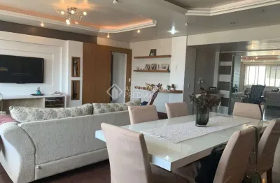 Apartamento com 4 quartos à venda na rua garibaldi, 891, independência, porto alegre, 168 m2 por r$ 870.000