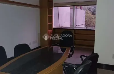 Sala comercial à venda na rua félix da cunha, 768, floresta, porto alegre, 28 m2 por r$ 210.000