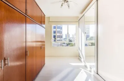 Apartamento com 2 quartos à venda na rua luzitana, 1151, higienópolis, porto alegre, 72 m2 por r$ 530.000