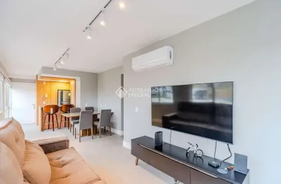 Apartamento com 2 quartos à venda na rua castro alves, 1125, independência, porto alegre, 72 m2 por r$ 820.000