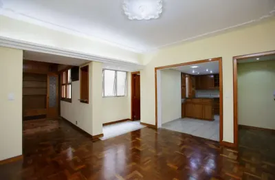 Apartamento com 3 quartos à venda na rua tomaz flores, 247, independência, porto alegre, 84 m2 por r$ 489.000