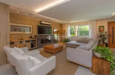 Casa em condomínio fechado com 3 quartos à venda na rua ivo walter kern, 599, hípica, porto alegre, 270 m2 por r$ 1.690.000