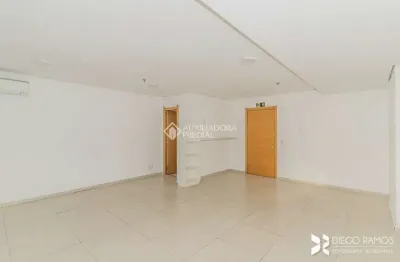 Sala comercial à venda na avenida carlos gomes, 1492, auxiliadora, porto alegre, 44 m2 por r$ 670.000