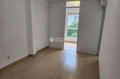 Apartamento com 1 quarto à venda na rua dos andradas, 385, centro histórico, porto alegre, 33 m2 por r$ 180.000