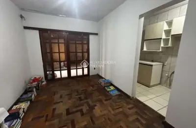 Apartamento com 2 quartos à venda na avenida protásio alves, 6237, petrópolis, porto alegre, 55 m2 por r$ 249.900