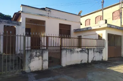 Casa no bairro rosário/excelente para reforma e edificação de uma clínica