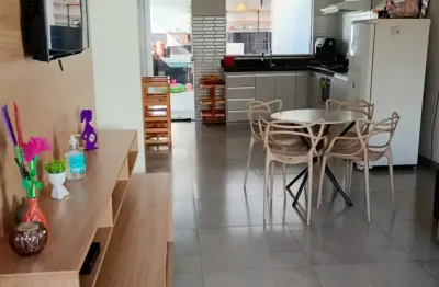 Casa com 3 quartos à venda na Cidade Nova, Araguari 