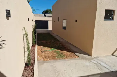 Casa nova, linda, segura, confortável, funcional, excelente custo benefício.