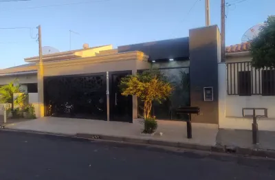 Casa com 3 quartos à venda no Centro, Potirendaba 