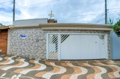 Casa à venda com 3 quartos 3 banheiros e uma edícula no jardim tangará perto do sesi de araras