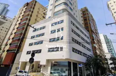 Apartamento à venda em Balneário Camboriú, Centro, com 3 quartos, 135m²