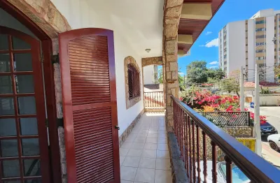 Sobrado para locação com 300m² 5 suítes, 4 quartos na vila ema